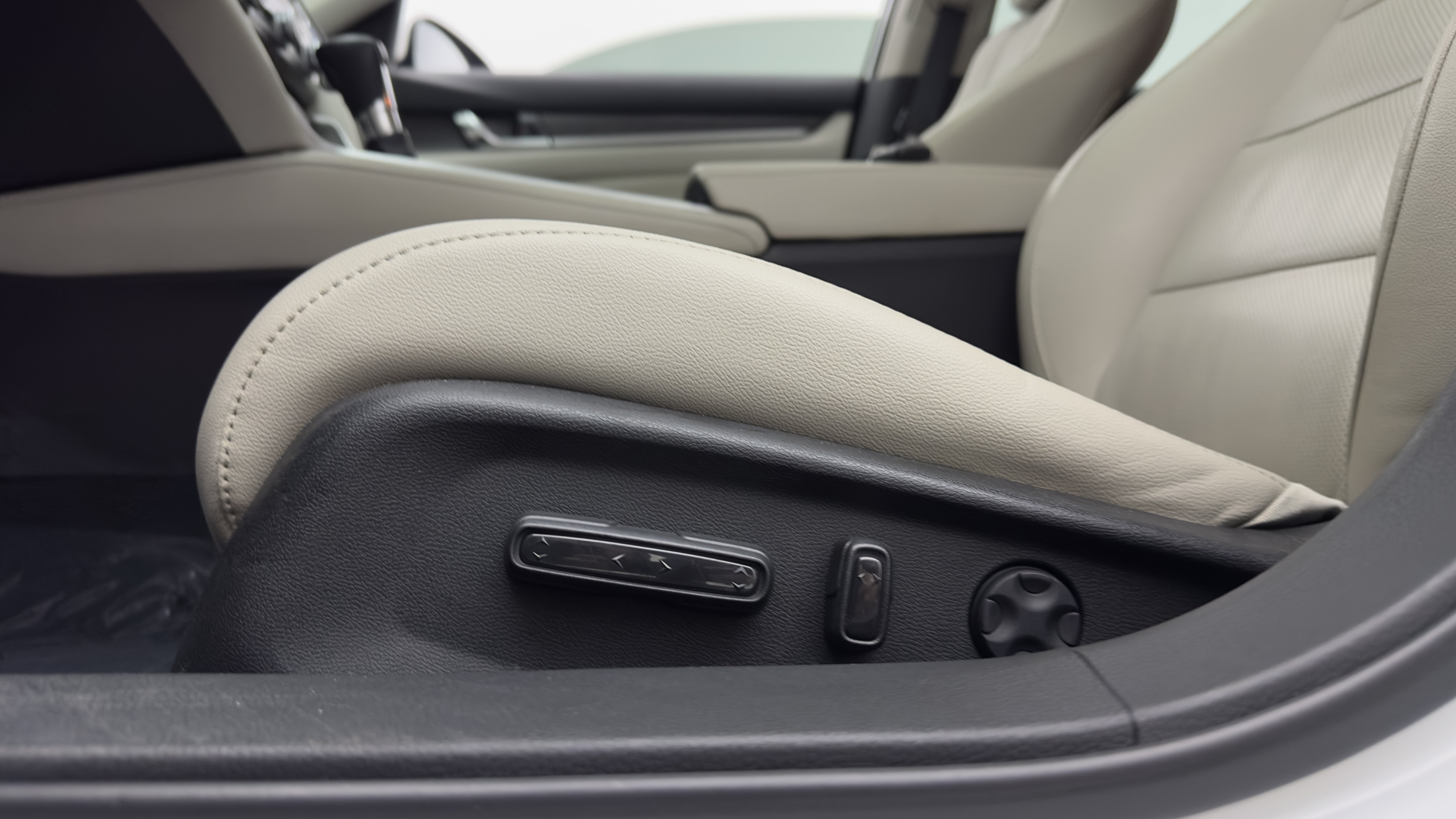 Used 2022 Honda Accord EX-L image 15