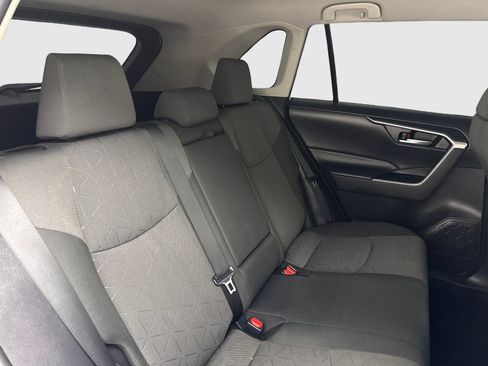 Used 2021 Toyota RAV4 XLE FWD image 44