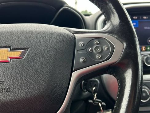 Used 2020 Chevrolet Colorado LT w/ Safety Package AWD/4WD image 28