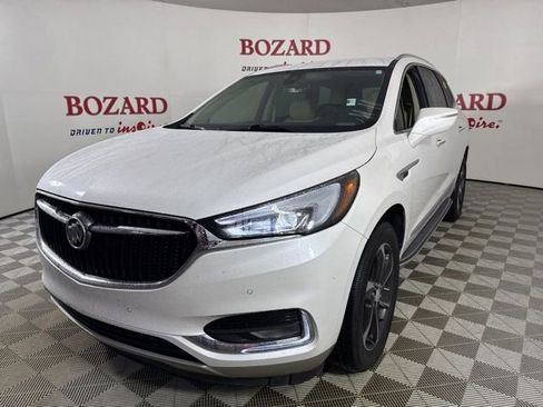 Used 2020 Buick Enclave Premium w/ LPO, Touring Package image 4