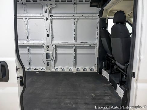 Used 2023 RAM ProMaster 2500 FWD image 17