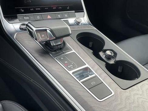 Used 2024 Audi A6 Premium Plus image 21