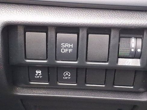 Used 2021 Subaru Forester image 25