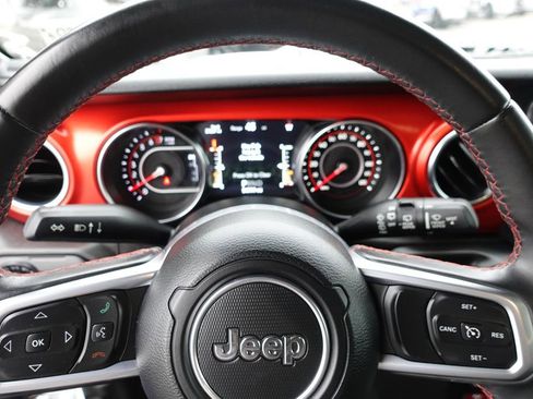 Used 2019 Jeep Wrangler Unlimited Rubicon image 16