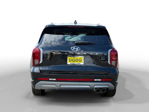 Used 2024 Hyundai Palisade SEL FWD image 4