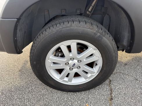 Used 2008 Ford Explorer Sport Trac XLT image 16