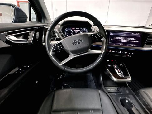 Used 2023 Audi Q4 e-tron Prestige AWD/4WD image 8
