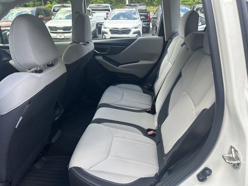 Used 2020 Subaru Forester AWD/4WD image 10