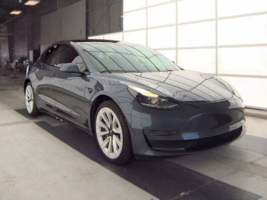 Used 2022 Tesla Model 3 Long Range AWD/4WD image 2