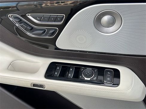 Used 2023 Lincoln Aviator Black Label w/ Jet Package image 27