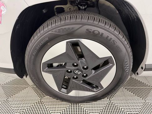 Used 2024 Hyundai Kona SEL image 12