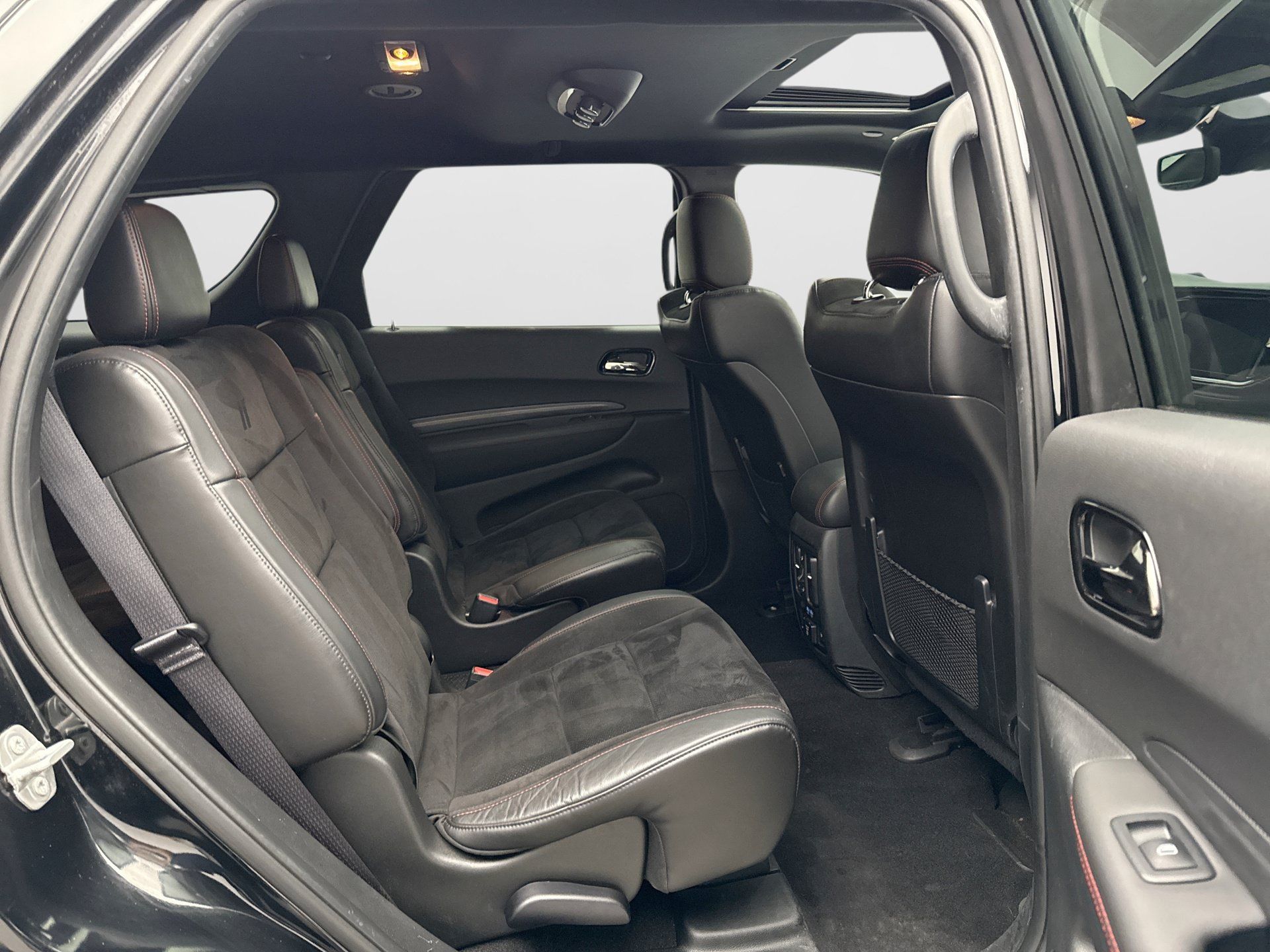 Used 2023 Dodge Durango R/T w/ Tow 'N Go Package AWD/4WD image 10
