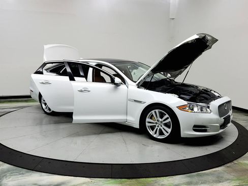 Used 2013 Jaguar XJ L Portfolio AWD/4WD image 10