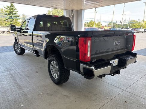 Used 2023 Ford F250 XLT image 4