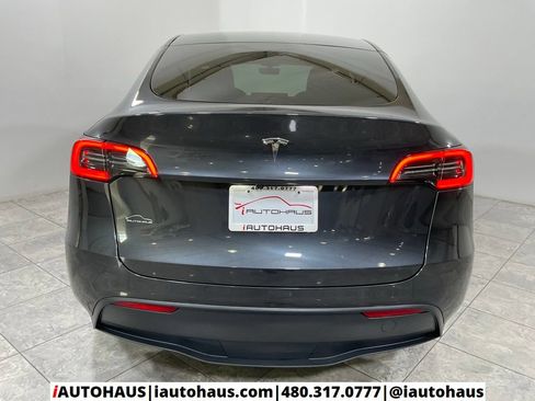 Used 2025 Tesla Model Y Long Range RWD image 5