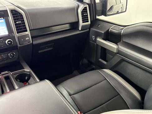 Certified 2018 Ford F150 Raptor w/ Equipment Group 802A Luxury image 13