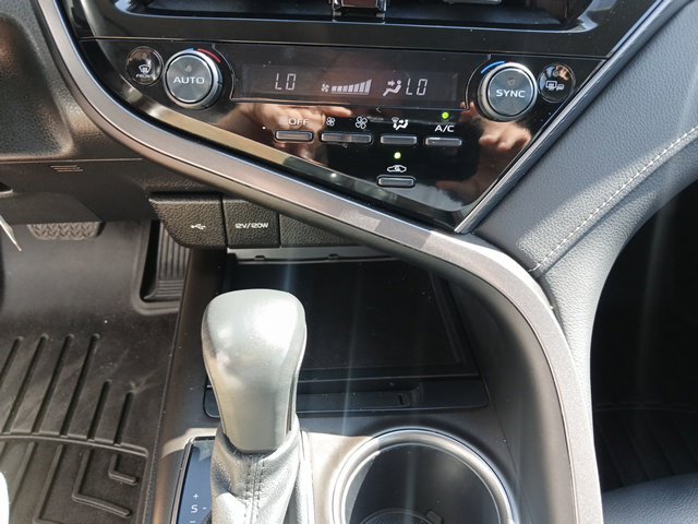 Used 2024 Toyota Camry SE w/ Blackout Package (TMS) FWD image 33