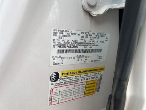 Used 2018 Ford Expedition Limited w/ Equipment Group 301A AWD/4WD image 12