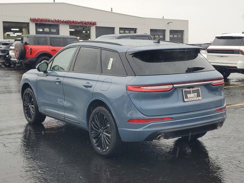 New 2026 Lincoln Corsair Premiere image 3