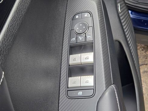 New 2026 Mitsubishi Outlander SE image 18