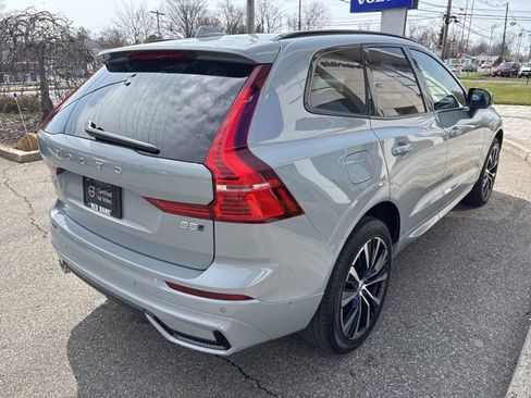 Used 2025 Volvo XC60 B5 Plus AWD/4WD image 5