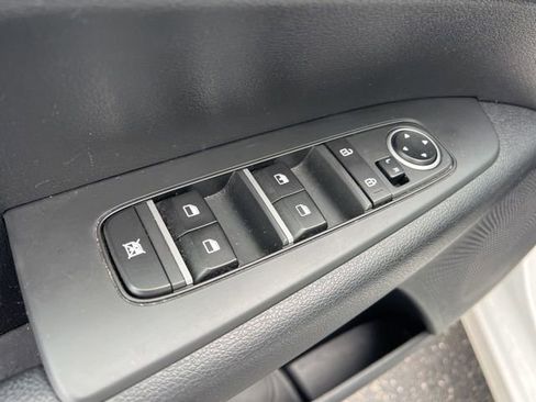 Certified 2024 Kia Forte LXS image 25