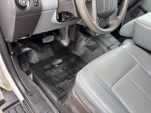 Used 2015 Ford F250 XL w/ XL Value Package AWD/4WD image 9