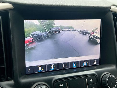 Used 2020 GMC Terrain Denali w/ Denali Premium Package FWD image 14