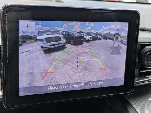 Used 2020 Ford Explorer XLT w/ Equipment Group 202A RWD image 27