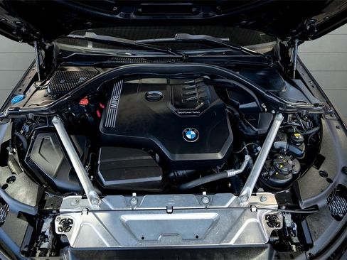 Used 2021 BMW 430i Coupe w/ Premium Package image 40