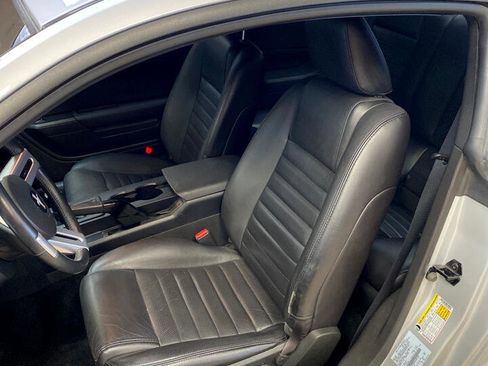 Used 2006 Ford Mustang GT image 14