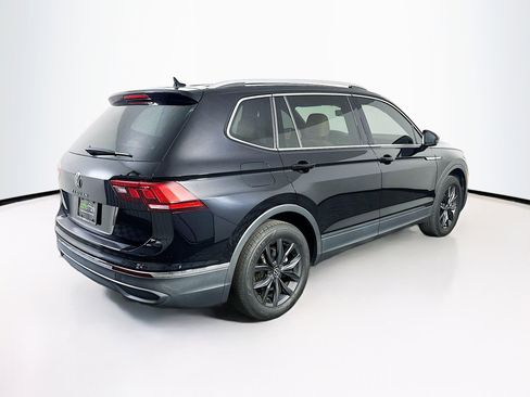 Used 2024 Volkswagen Tiguan SE FWD image 9