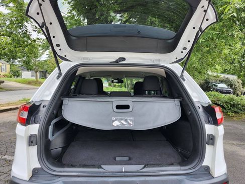Used 2018 Jeep Cherokee Latitude w/ Mobile Office Group FWD image 13