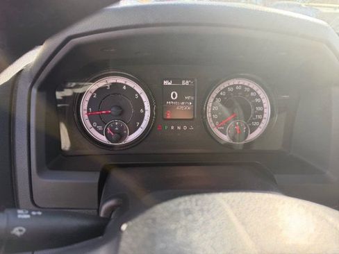 Used 2024 RAM 1500 Classic SLT AWD/4WD image 19