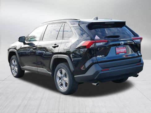 Certified 2025 Toyota RAV4 XLE AWD/4WD image 5