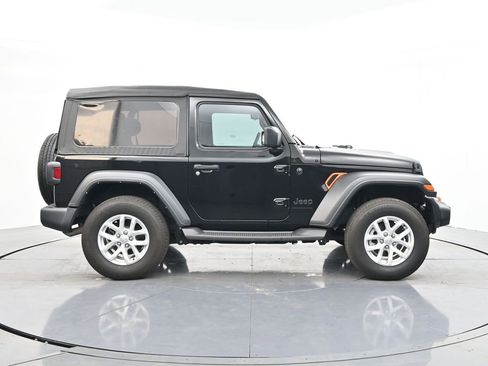 Used 2023 Jeep Wrangler Sport S image 4