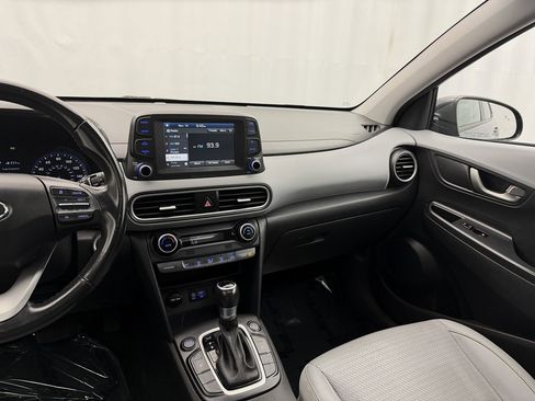 Used 2018 Hyundai Kona Limited image 19
