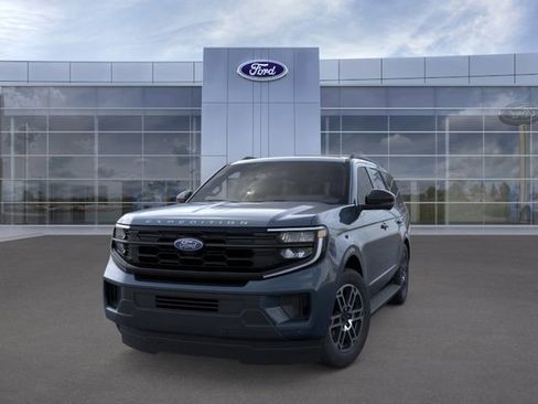 New 2026 Ford Expedition Active AWD/4WD image 2