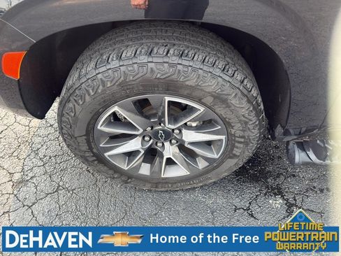 Used 2023 Chevrolet Tahoe Z71 w/ Luxury Package AWD/4WD image 10