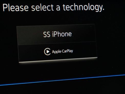 Certified 2024 Volkswagen Tiguan SE image 33