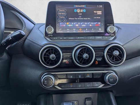 Used 2022 Nissan Sentra SV image 13