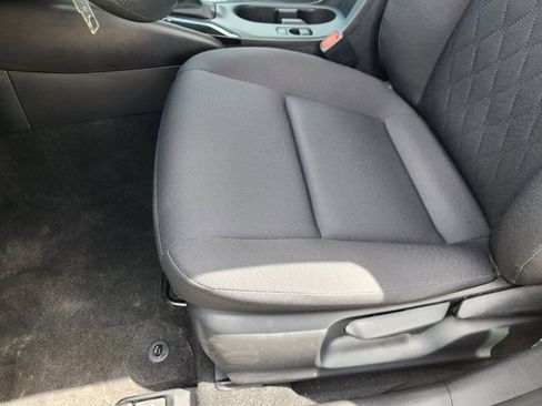 Certified 2025 Toyota Corolla LE image 22