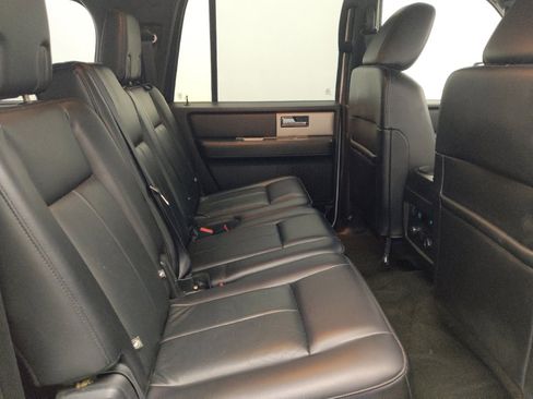 Used 2017 Ford Expedition EL XLT w/ Equipment Group 201A AWD/4WD image 19