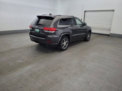 Used 2019 Jeep Grand Cherokee Overland AWD/4WD image 9