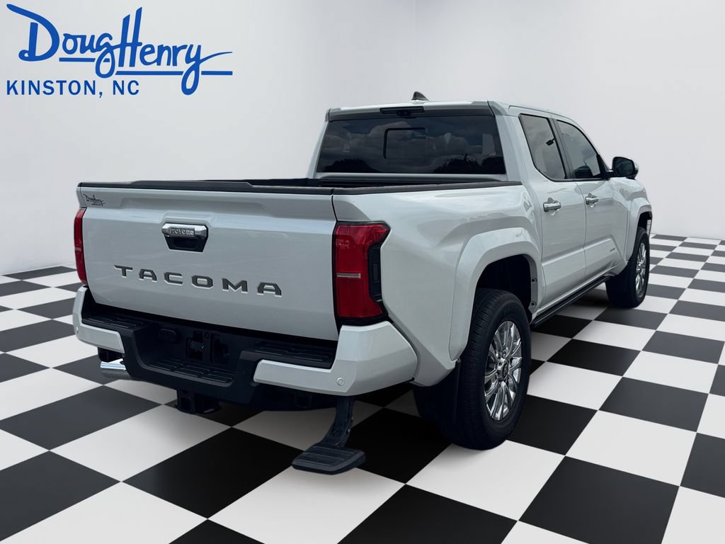 Used 2025 Toyota Tacoma Limited AWD/4WD image 5
