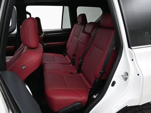 Used 2022 Lexus GX 460 Premium w/ Premium Plus Package image 26