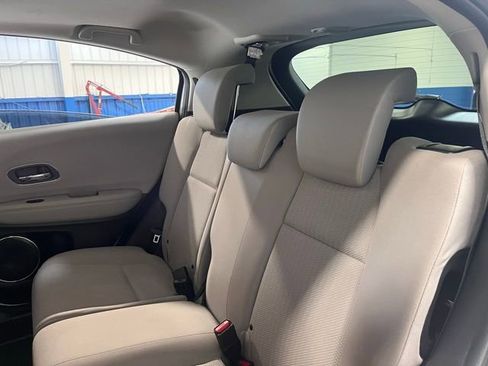 Used 2016 Honda HR-V EX image 17