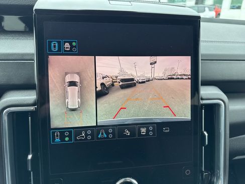 Used 2025 GMC Yukon Denali w/ Denali Reserve Package image 25