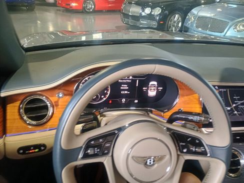 Used 2020 Bentley Continental GT image 20
