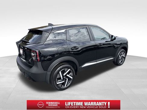 New 2026 Nissan Kicks SV image 3